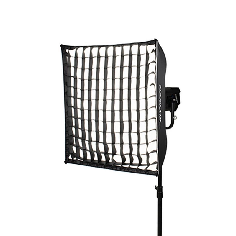 Rectangular softbox with grid